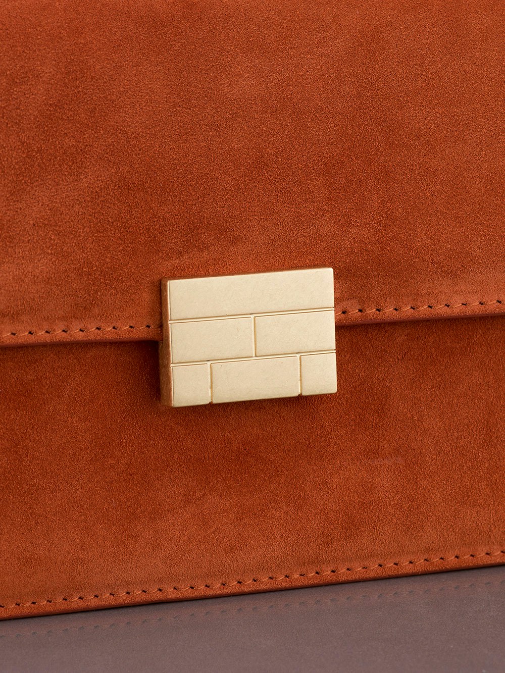 handbag detail view alt:size alt:hover